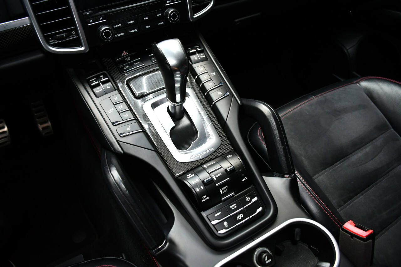 Used 2017 Porsche Cayenne GTS image 30