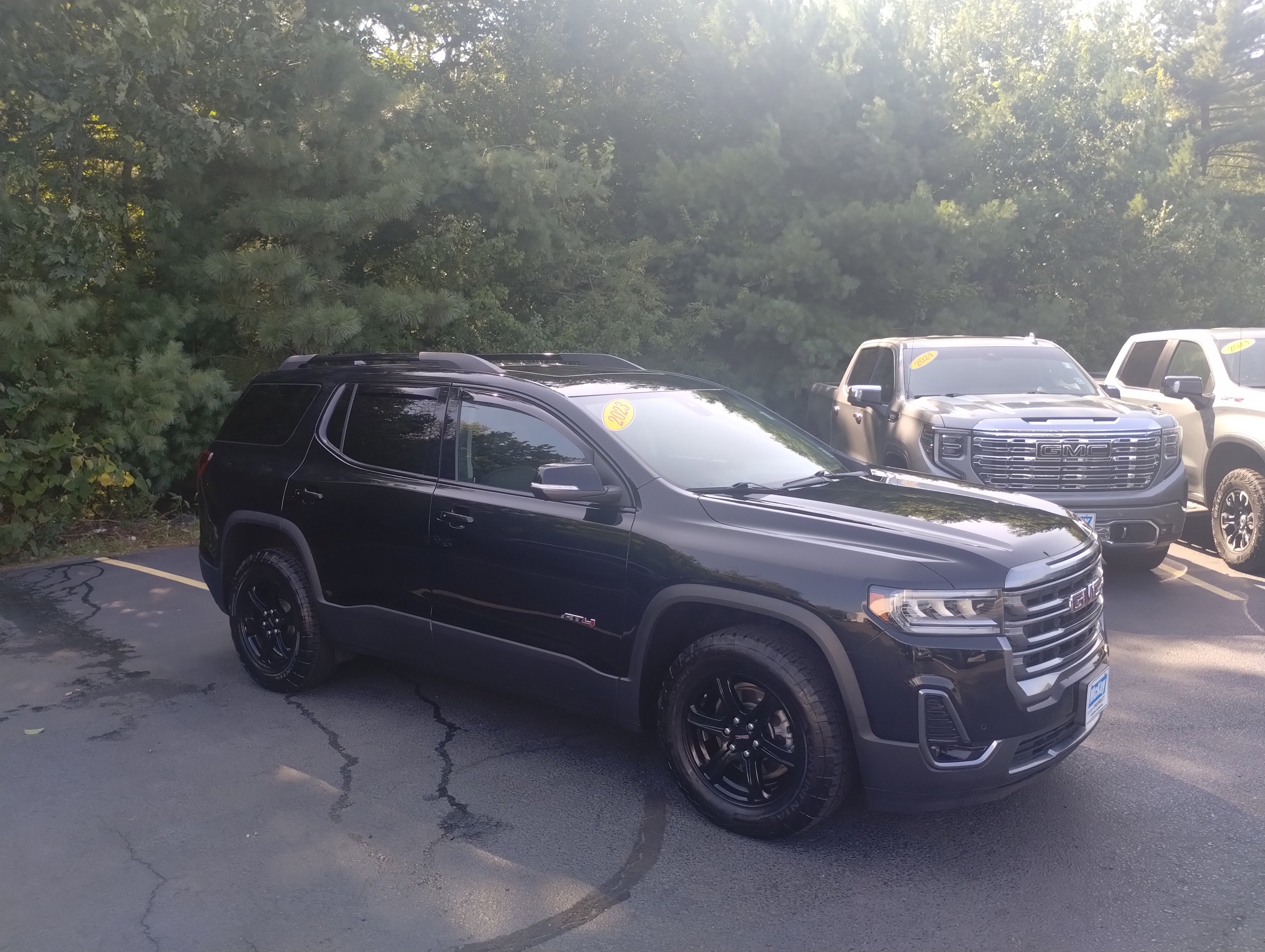 Used 2023 GMC Acadia AT4 w/ Technology Package