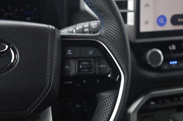 Certified 2025 Toyota Sequoia Platinum AWD/4WD image 8