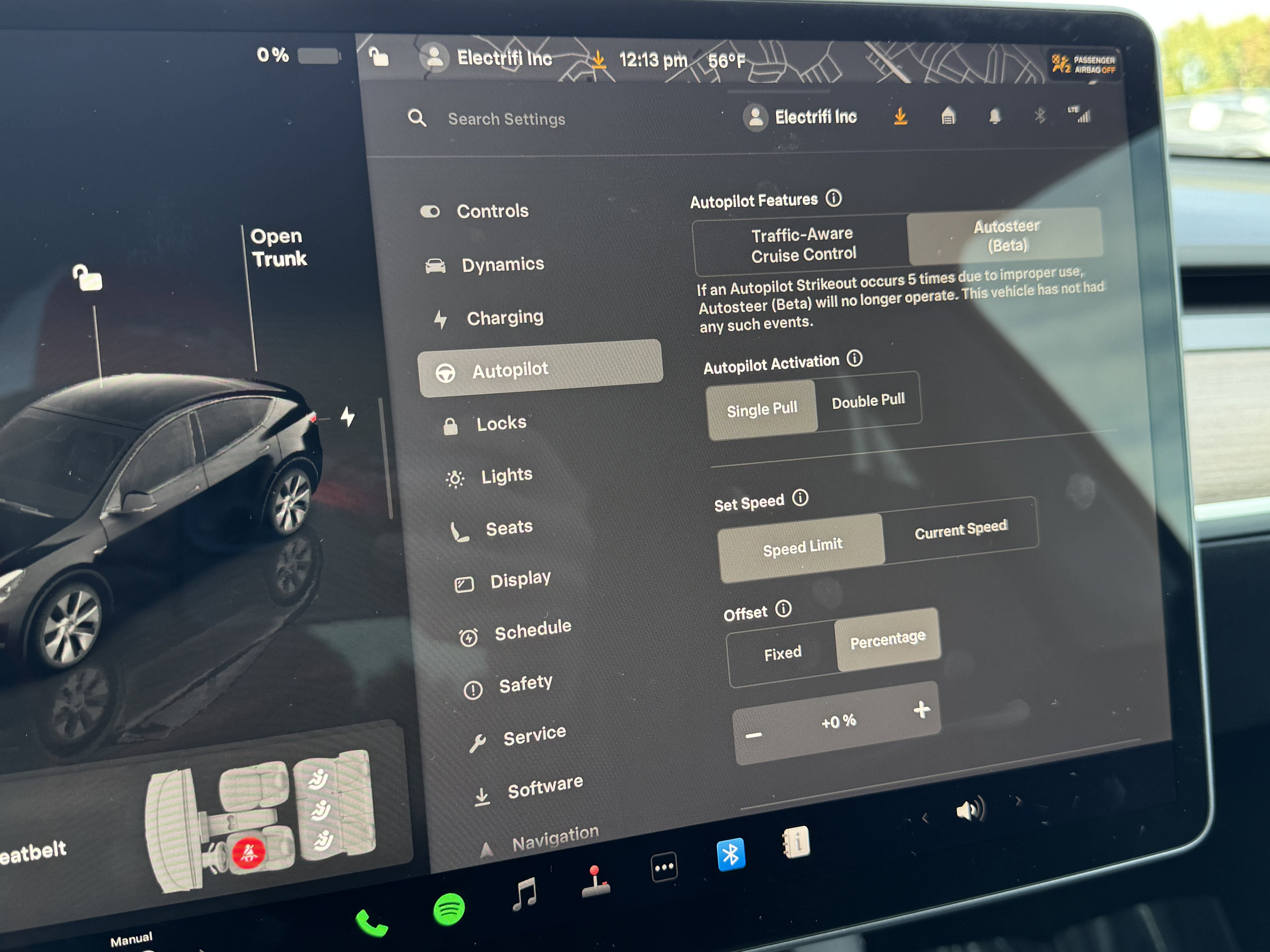 Used 2024 Tesla Model Y 2WD image 27