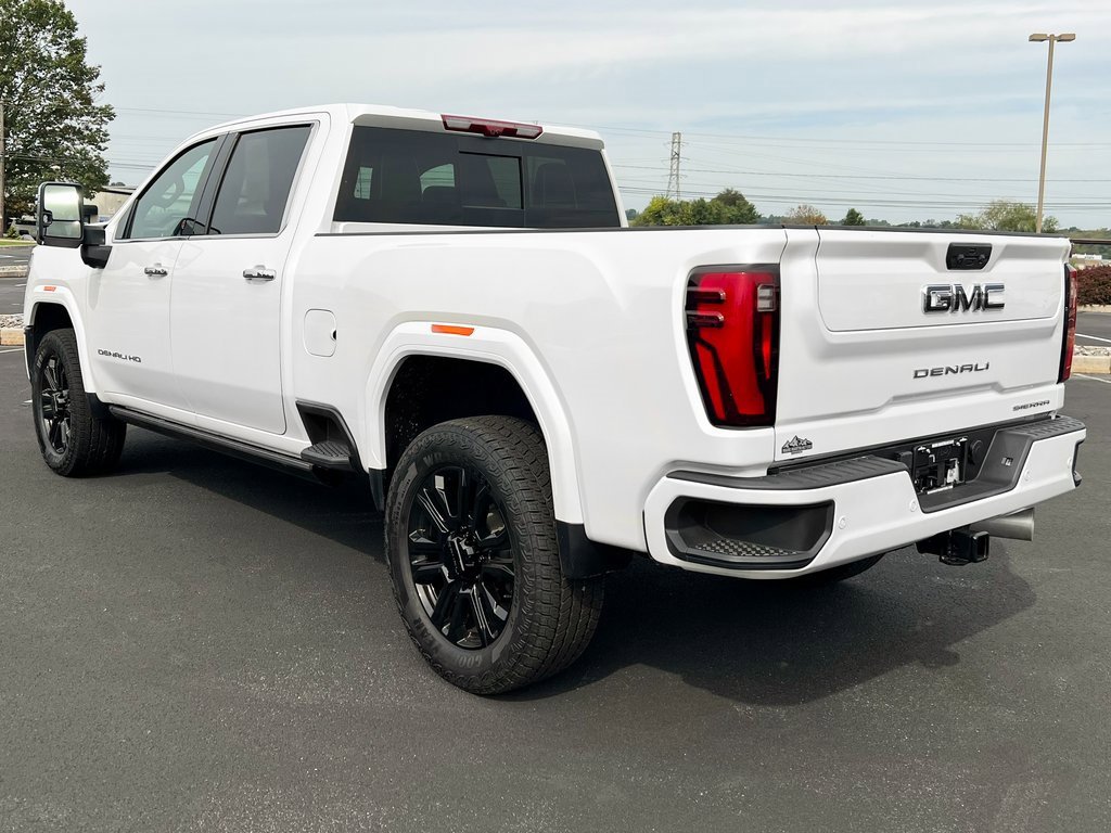 Used 2025 GMC Sierra 3500 Denali Ultimate image 15