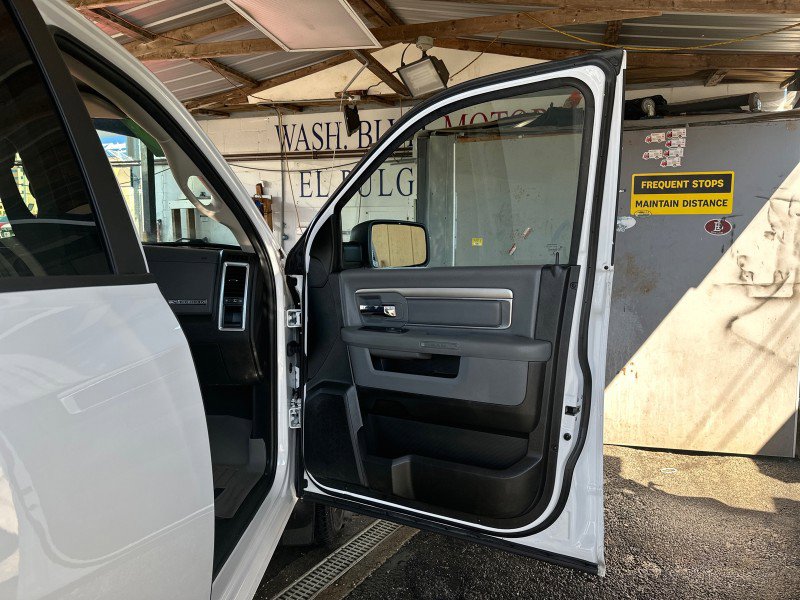 Used 2019 RAM 1500 Big Horn image 15