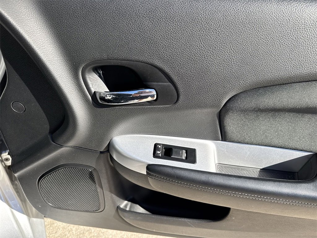 Used 2011 Chrysler 200 Touring image 43