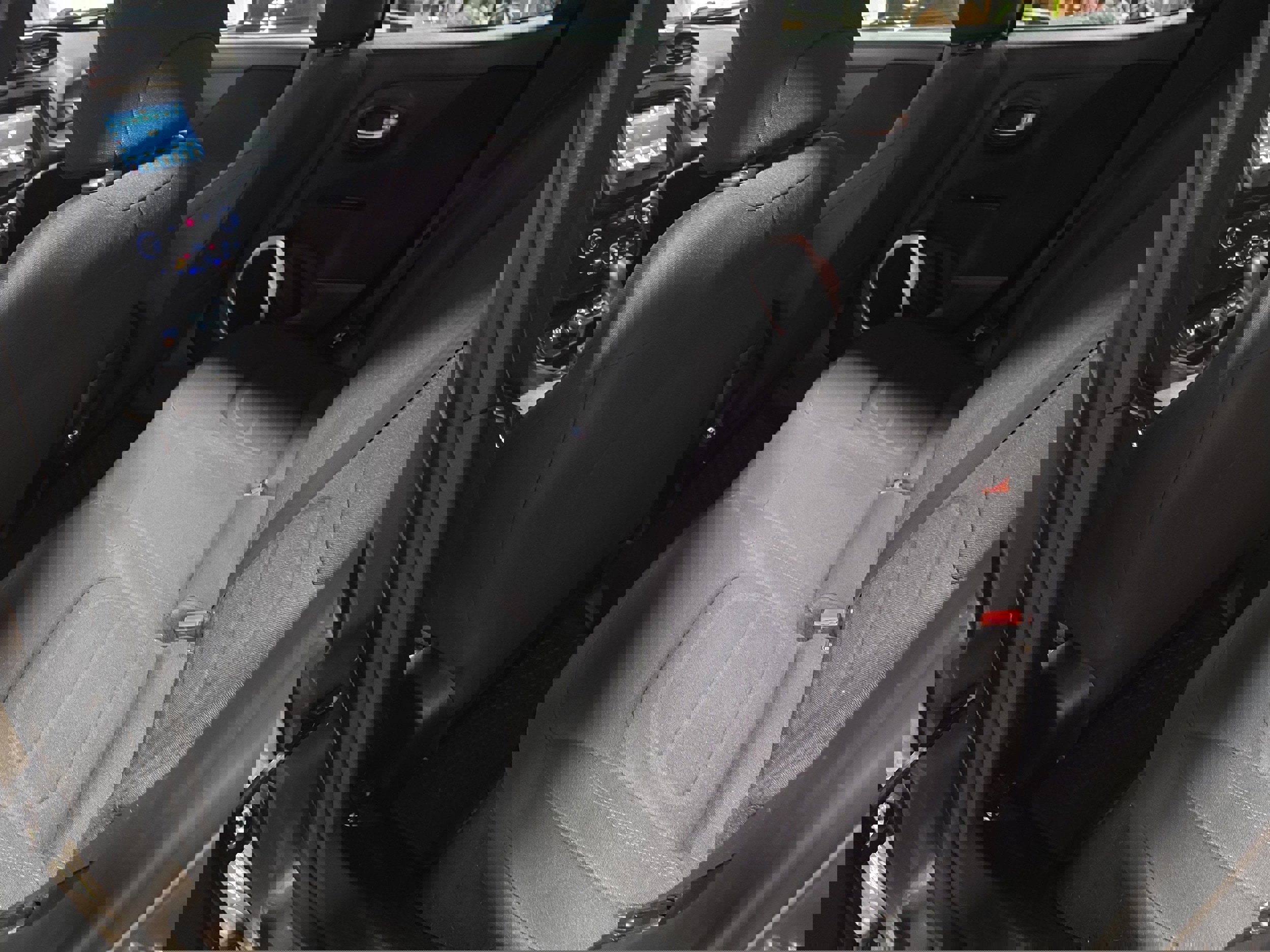 Used 2018 Jeep Renegade Latitude w/ Cold Weather Group image 13