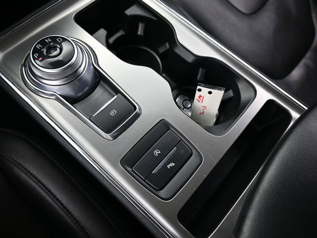 Used 2022 Ford Edge Titanium w/ Equipment Group 301A image 26