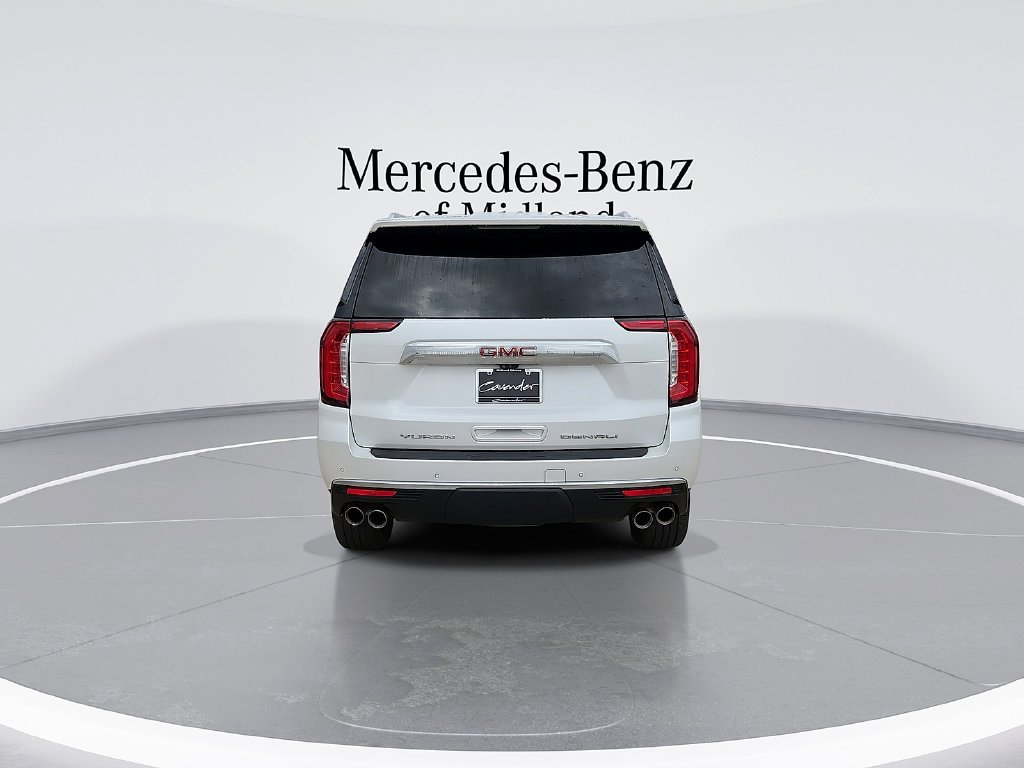 Used 2021 GMC Yukon Denali w/ Denali Premium Package AWD/4WD image 7