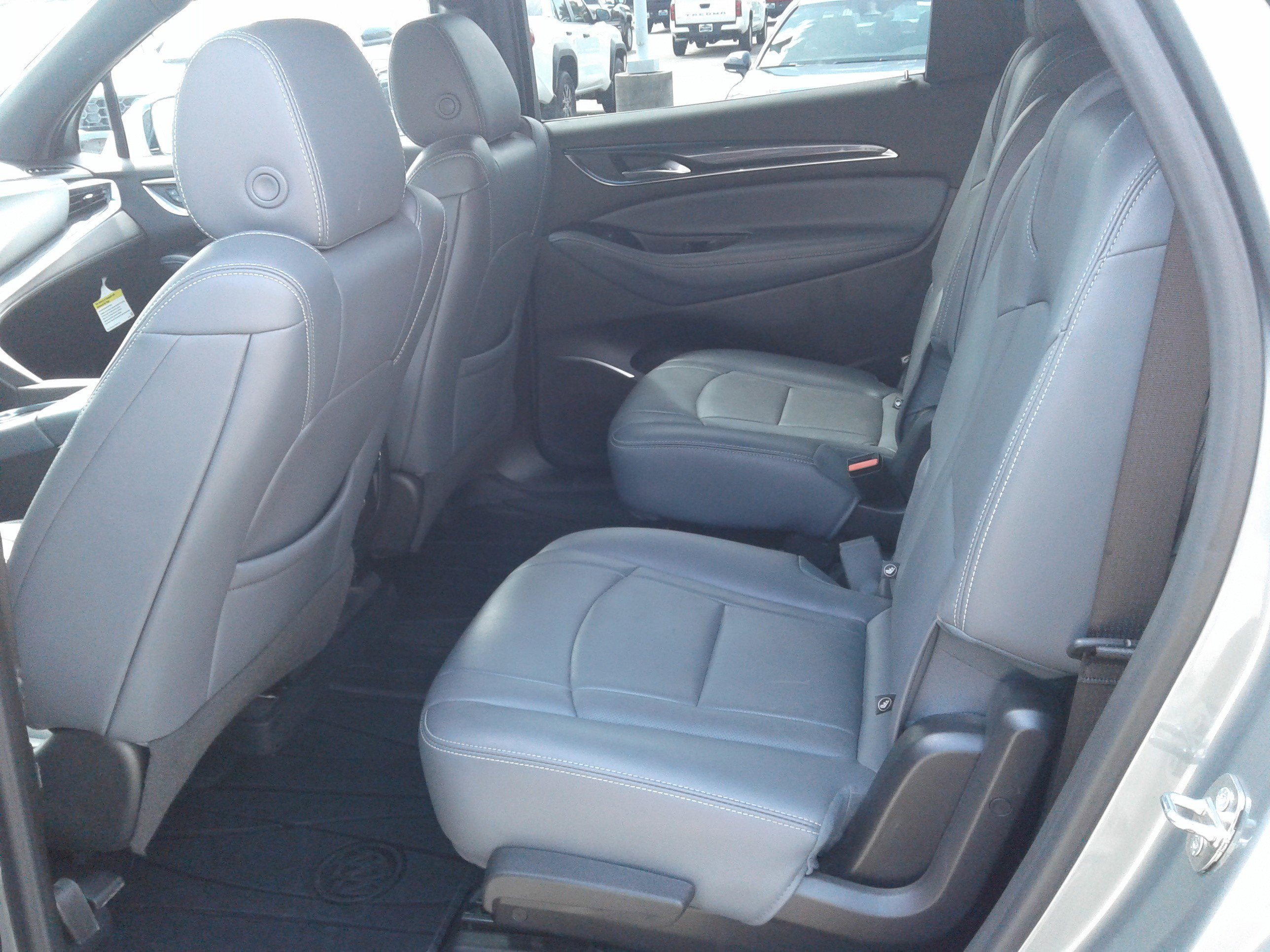 Used 2023 Buick Enclave Essence w/ Experience Buick Package FWD image 14