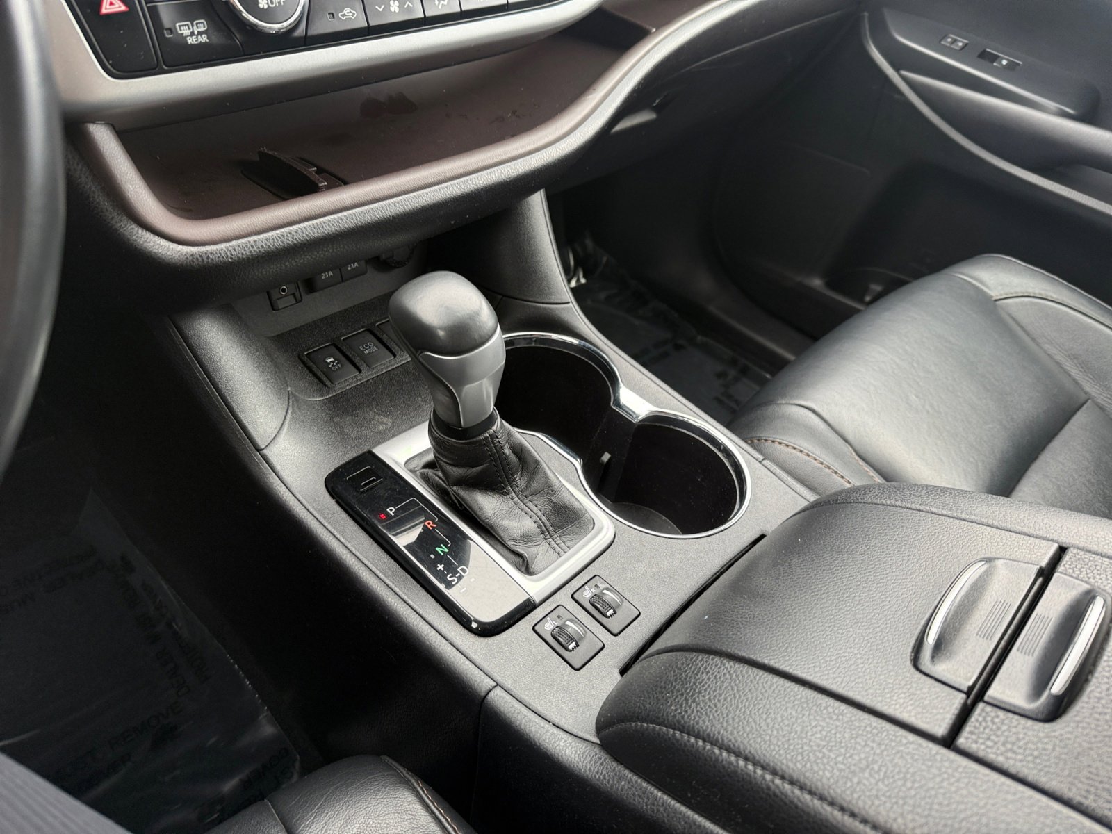 Used 2018 Toyota Highlander XLE image 13