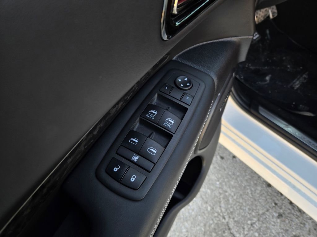 Used 2024 Dodge Durango SRT Hellcat image 13