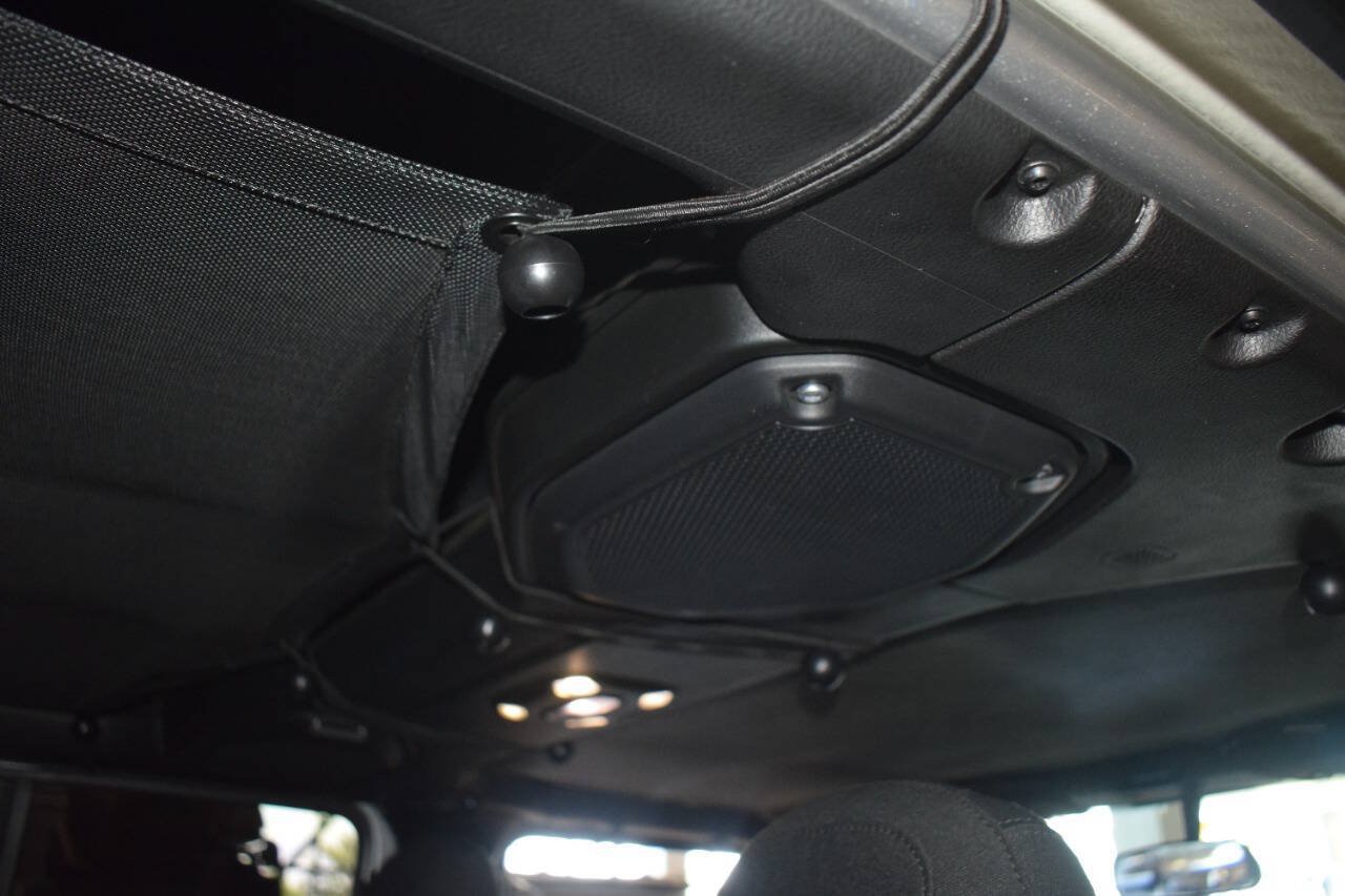 Used 2020 Jeep Wrangler Unlimited Sport AWD/4WD image 36