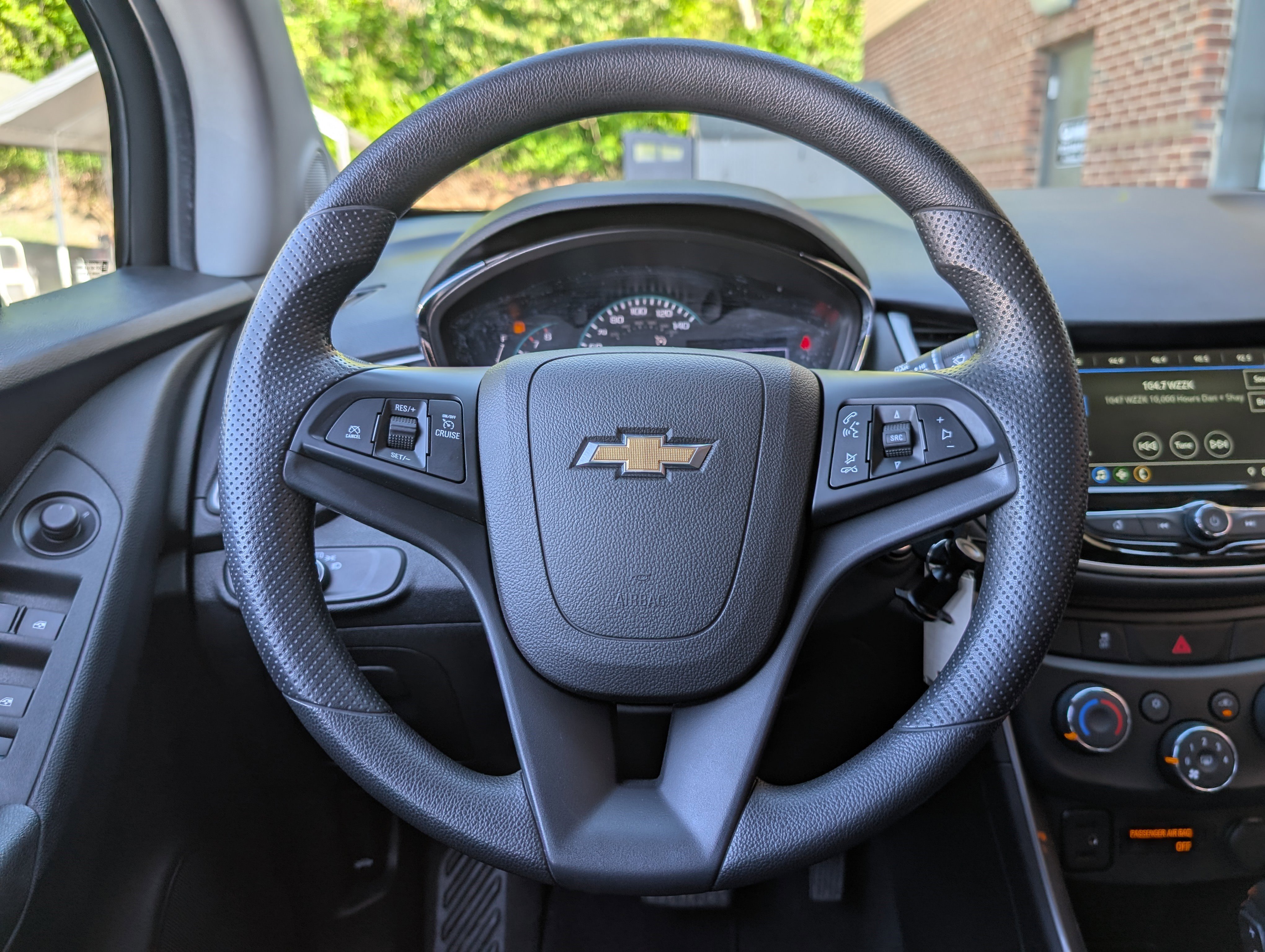 Used 2019 Chevrolet Trax LT FWD image 23