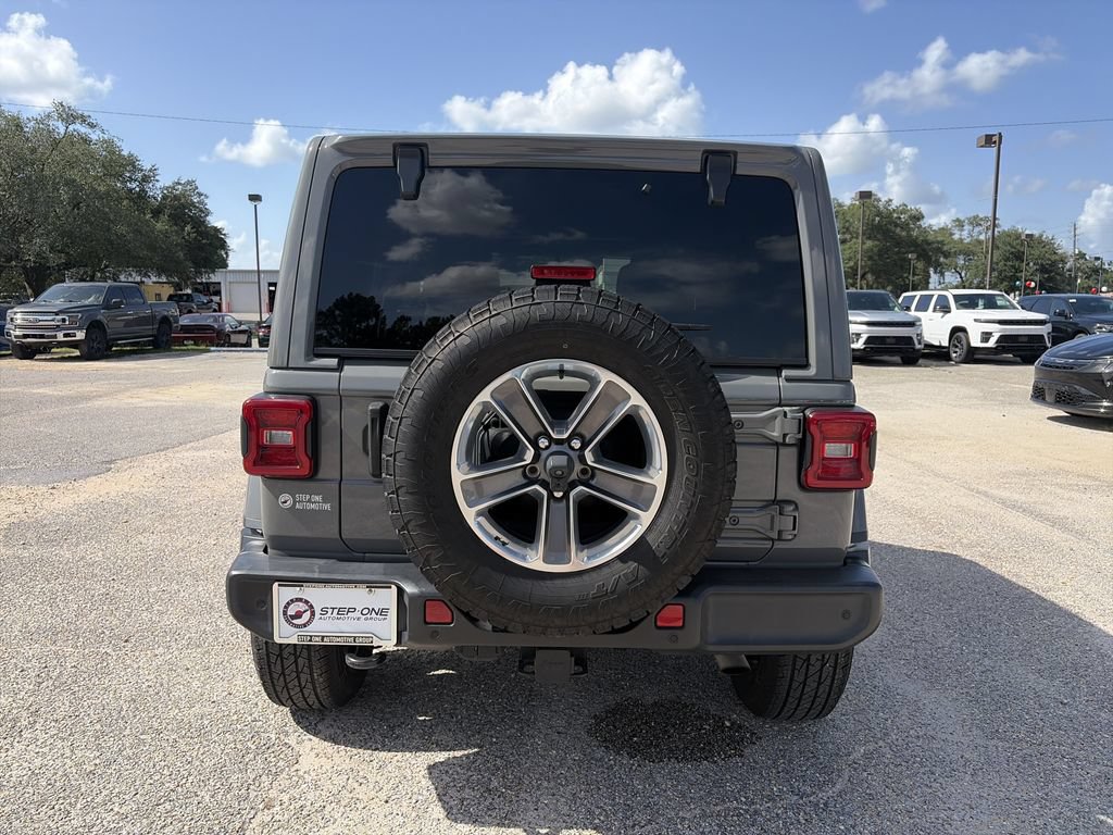 Used 2021 Jeep Wrangler Unlimited Sahara w/ Safety Group AWD/4WD image 5