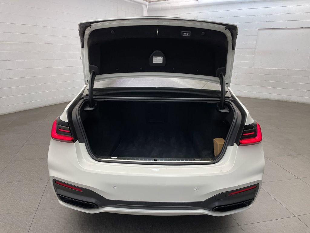 Used 2021 BMW 740i w/ M Sport Package RWD image 25