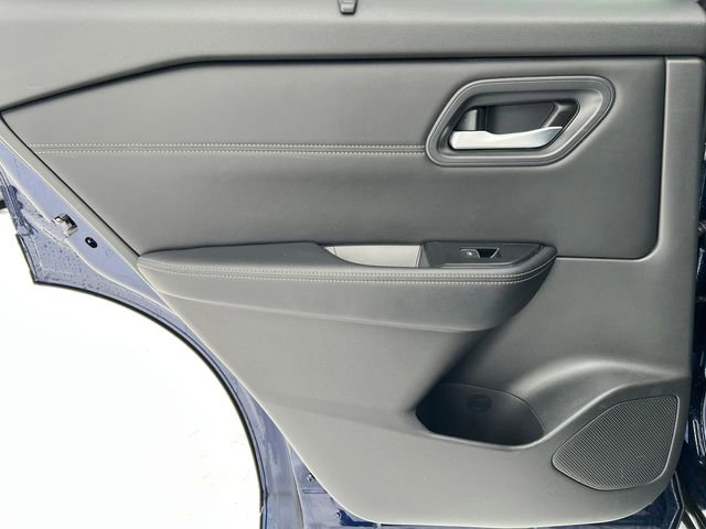 Used 2024 Nissan Rogue SL w/ SL Premium Package image 34