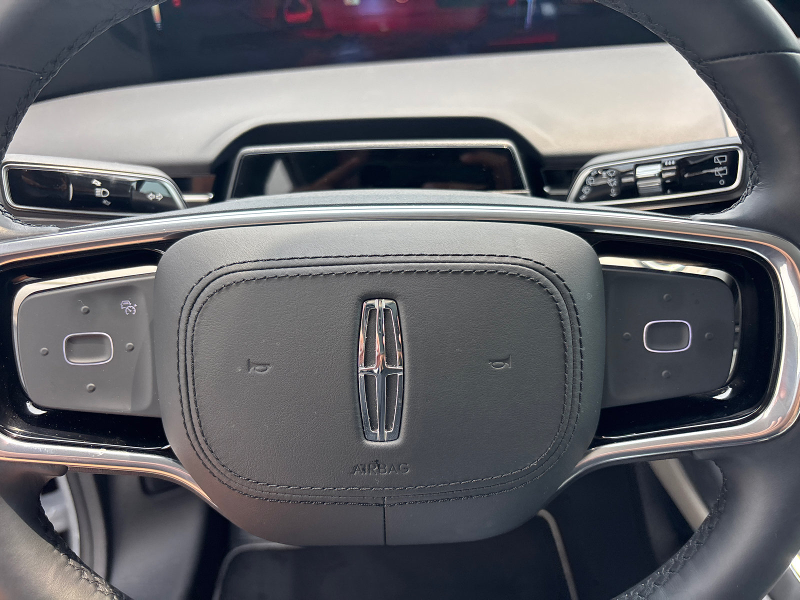 New 2026 Lincoln Nautilus Premier AWD/4WD image 15
