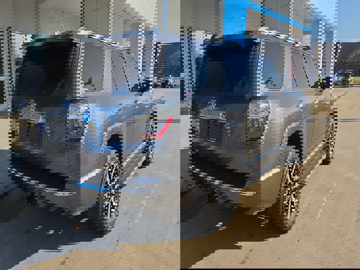 Used 2017 Toyota 4Runner Limited image 8