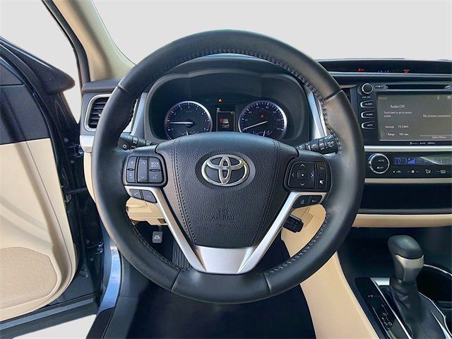 Used 2019 Toyota Highlander XLE image 37