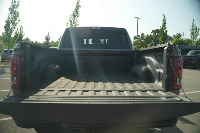 New 2026 RAM 2500 Laramie w/ Night Edition AWD/4WD image 15