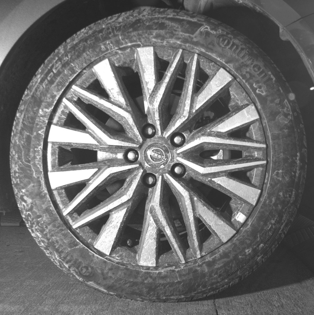 Used 2025 Nissan Altima 2.5 SV FWD image 13