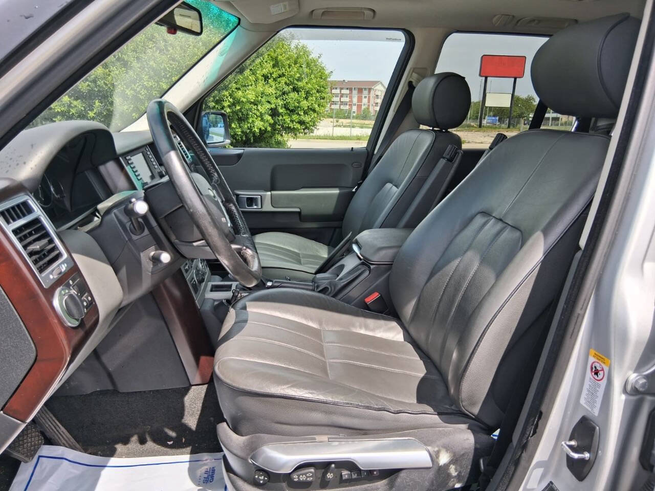 Used 2004 Land Rover Range Rover HSE AWD/4WD image 11