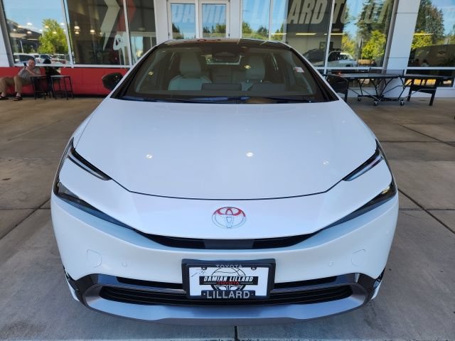 Certified 2024 Toyota Prius XLE AWD/4WD image 5