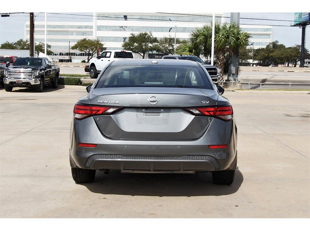 Used 2021 Nissan Sentra SV image 5