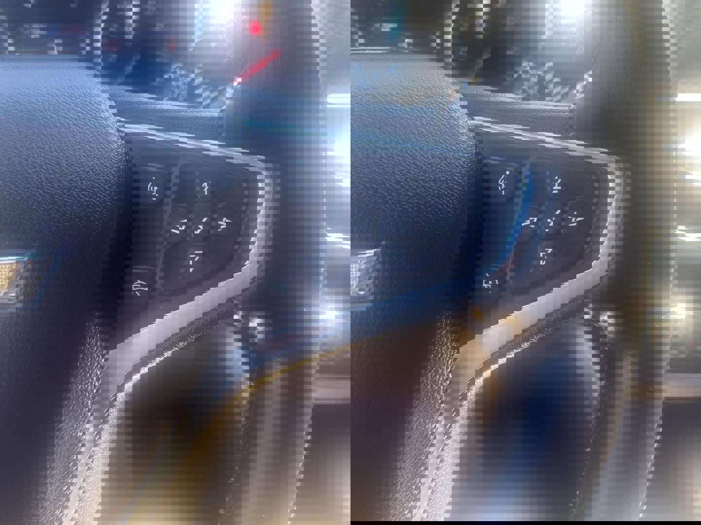 Used 2023 Chevrolet Equinox LT image 19