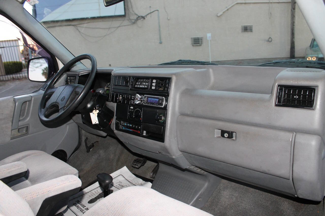 Used 1993 Volkswagen Eurovan MV image 19