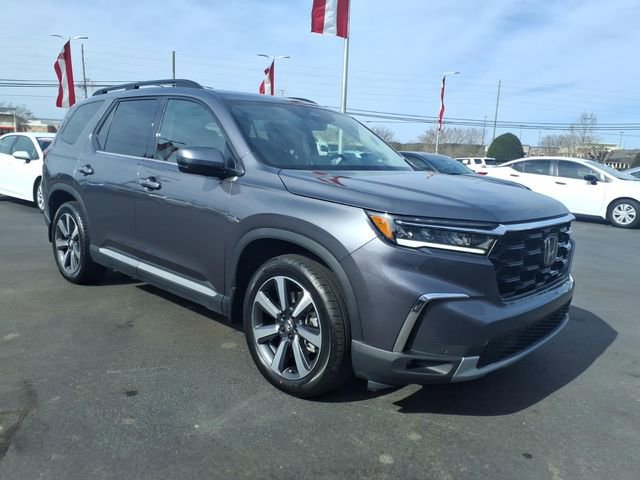 Used 2025 Honda Pilot Touring