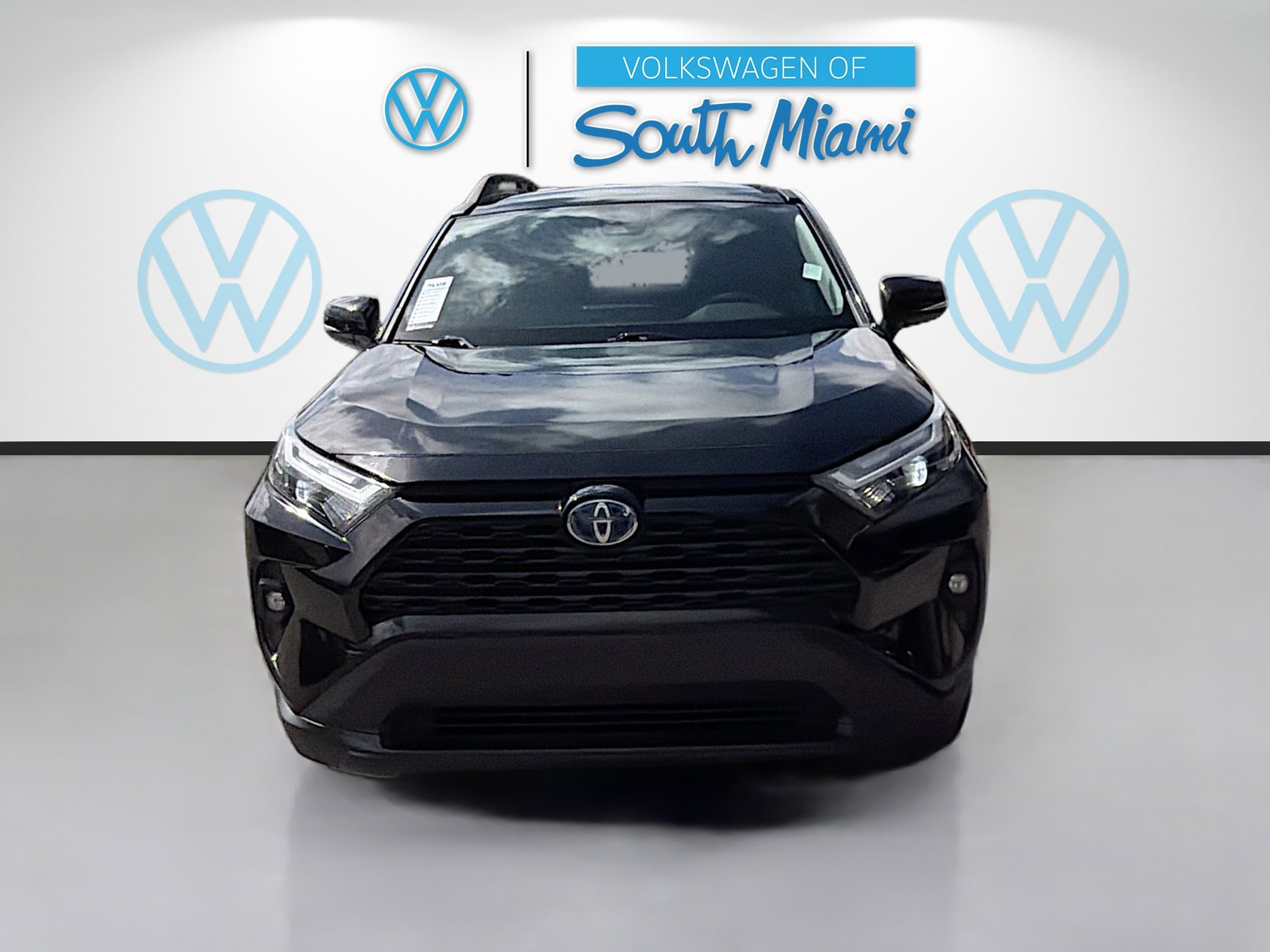 Used 2023 Toyota RAV4 Hybrid Woodland image 2