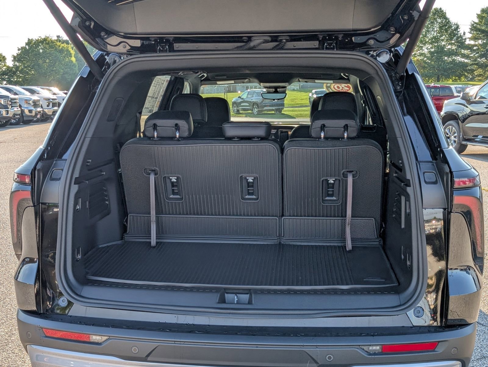 New 2026 Chevrolet Traverse LT w/ Driver Confidence Package image 10