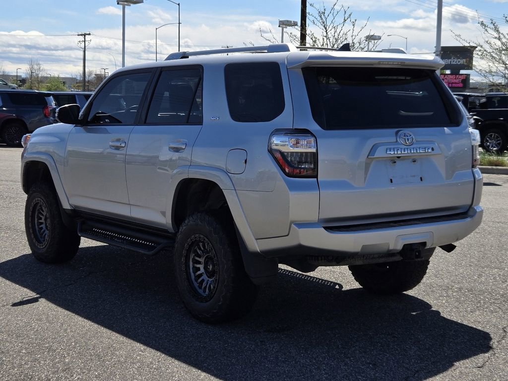 Used 2016 Toyota 4Runner SR5 Premium AWD/4WD image 9