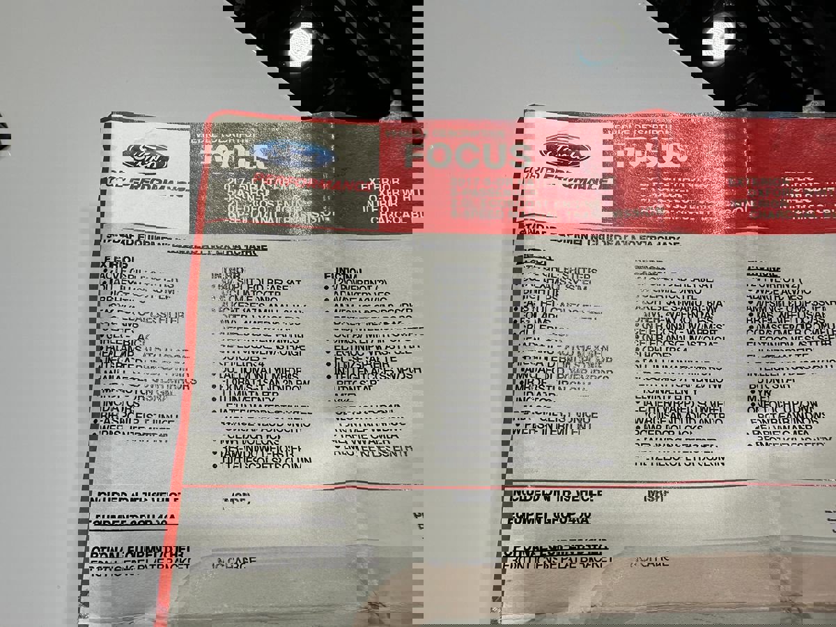 Used 2017 Ford Focus ST image 37