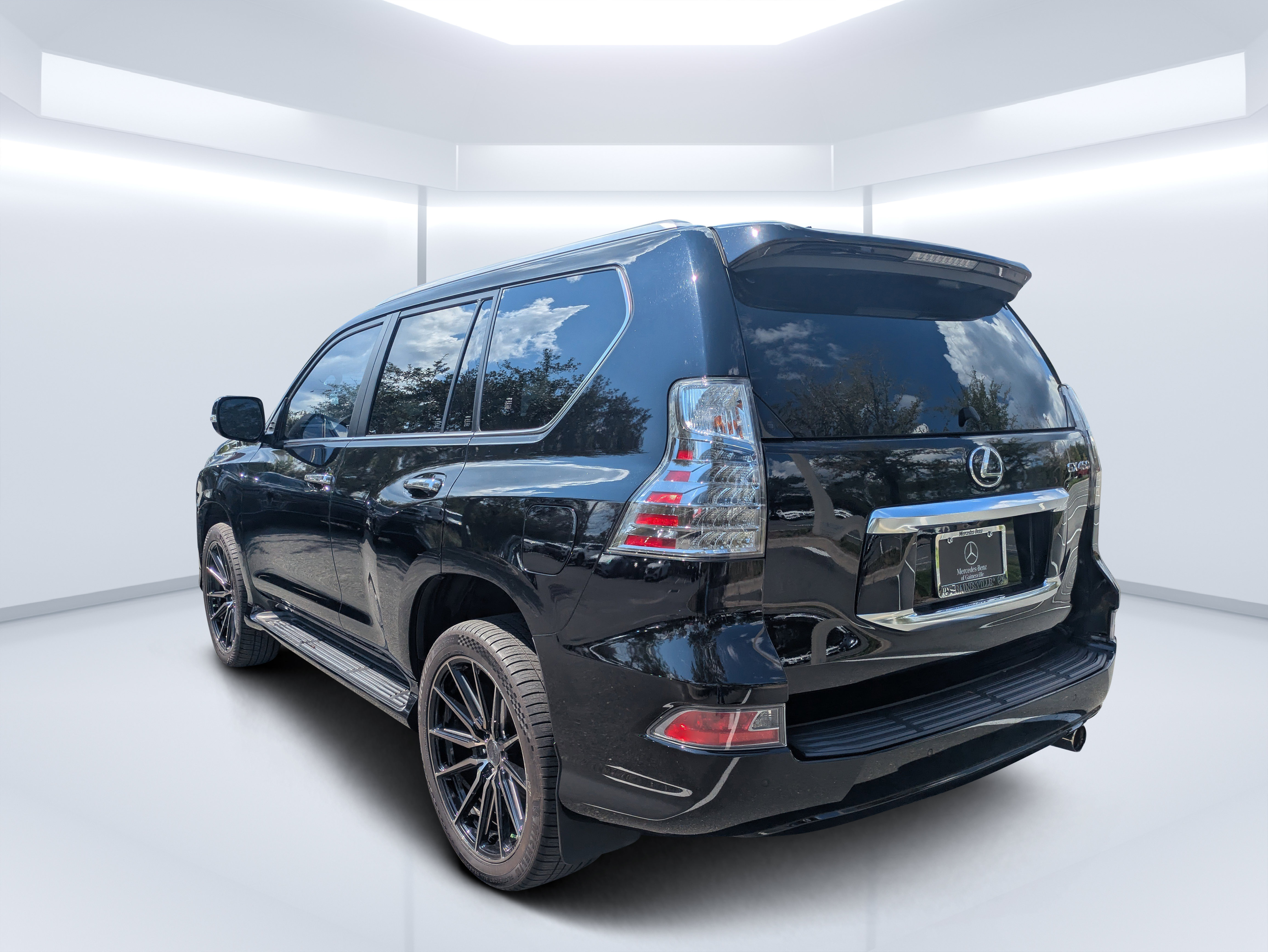 Used 2022 Lexus GX 460 Luxury w/ Accessory Package AWD/4WD image 5