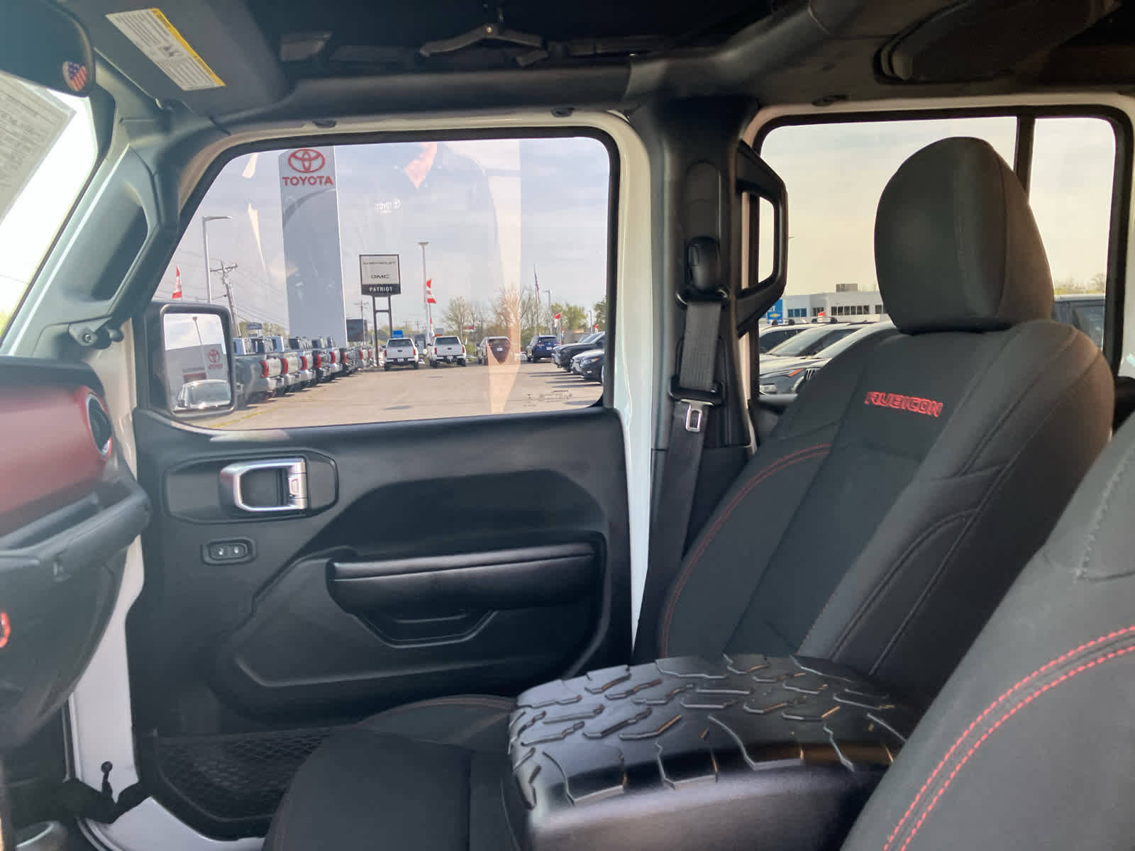 Used 2020 Jeep Gladiator Rubicon w/ Auxiliary Switch Group image 10