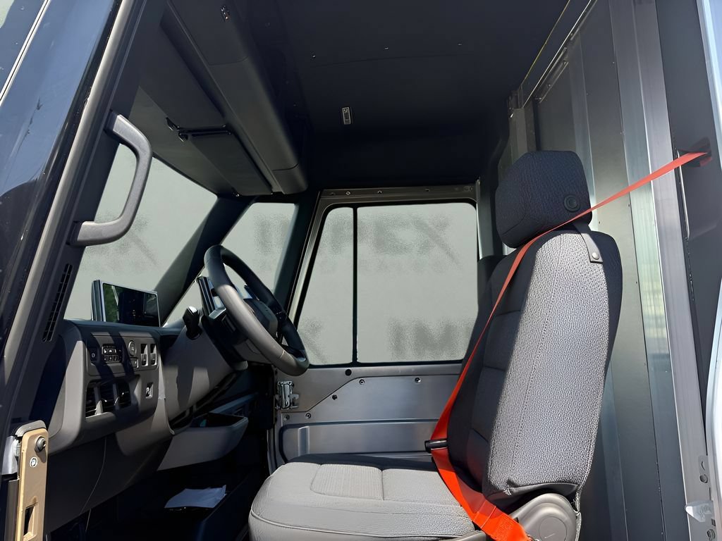 Used 2024 Chevrolet Brightdrop 600 w/ Commercial Equipment Package AWD/4WD image 19