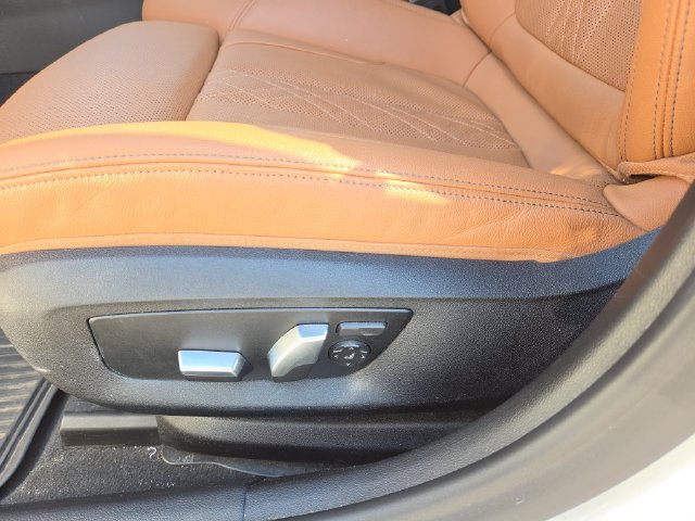 Used 2021 BMW 540i xDrive w/ Executive Package AWD/4WD image 26