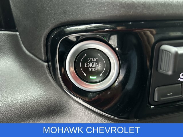 Certified 2022 Chevrolet Silverado 1500 LT w/ Protection Package AWD/4WD image 17