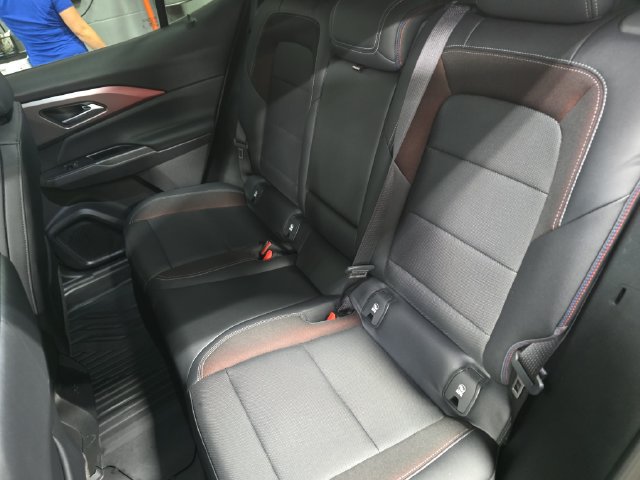 Used 2025 Chevrolet Equinox EV RS AWD/4WD image 16