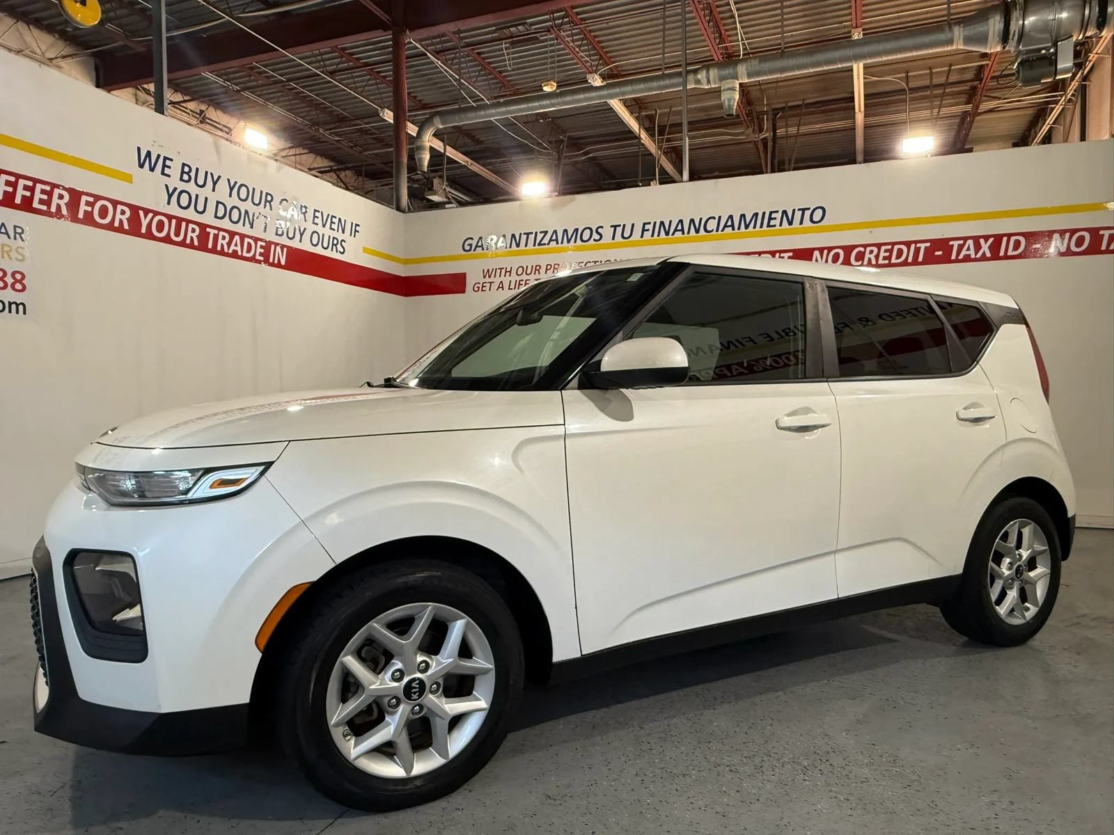 Used 2020 Kia Soul S FWD image 12