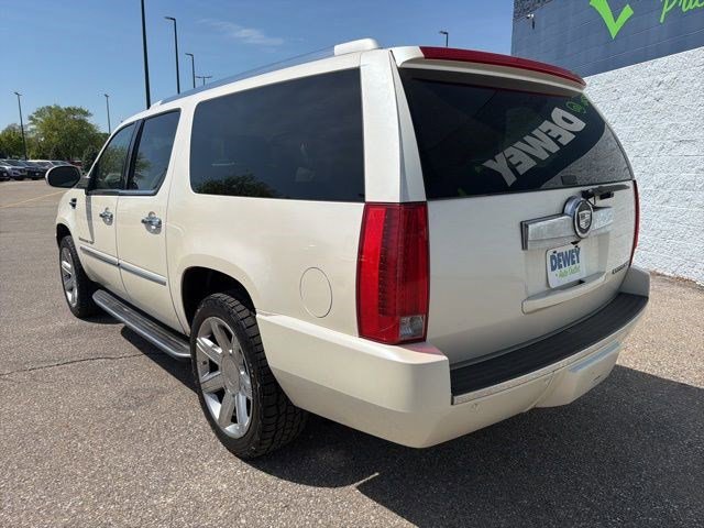 Used 2008 Cadillac Escalade ESV AWD image 3
