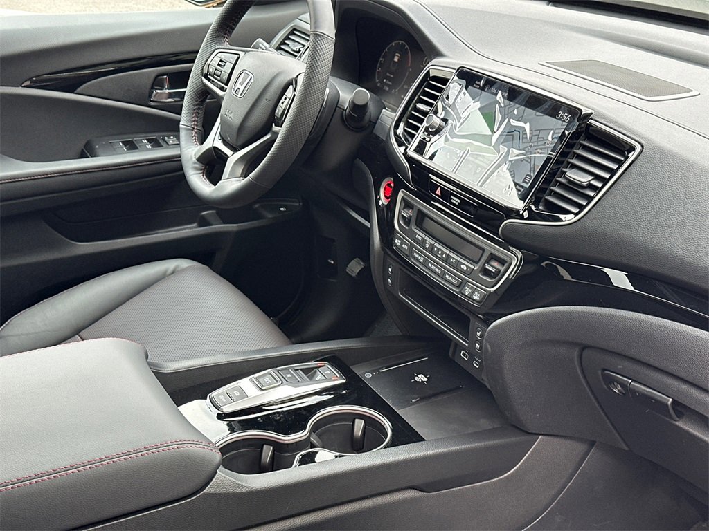 New 2026 Honda Ridgeline Black Edition image 7