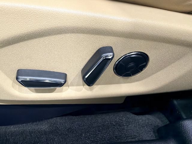 Used 2017 Ford Explorer Limited w/ Equipment Group 301A AWD/4WD image 41
