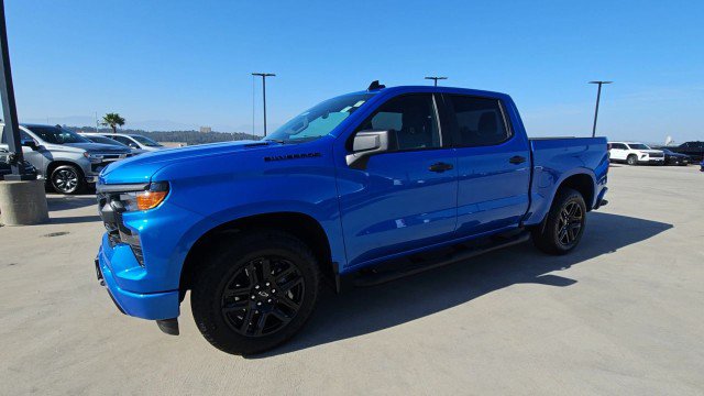 Used 2026 Chevrolet Silverado 1500 Custom w/ Turbomax Blackout Package RWD image 4