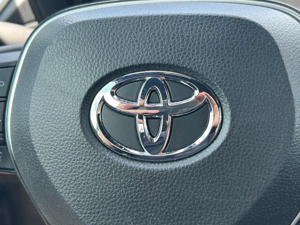 Used 2024 Toyota Corolla Cross AWD Hybrid image 35