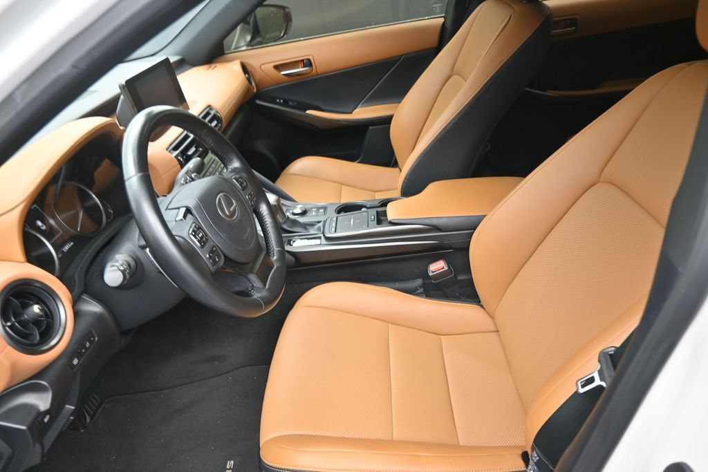 Used 2023 Lexus IS 300 w/ Comfort Package RWD image 12