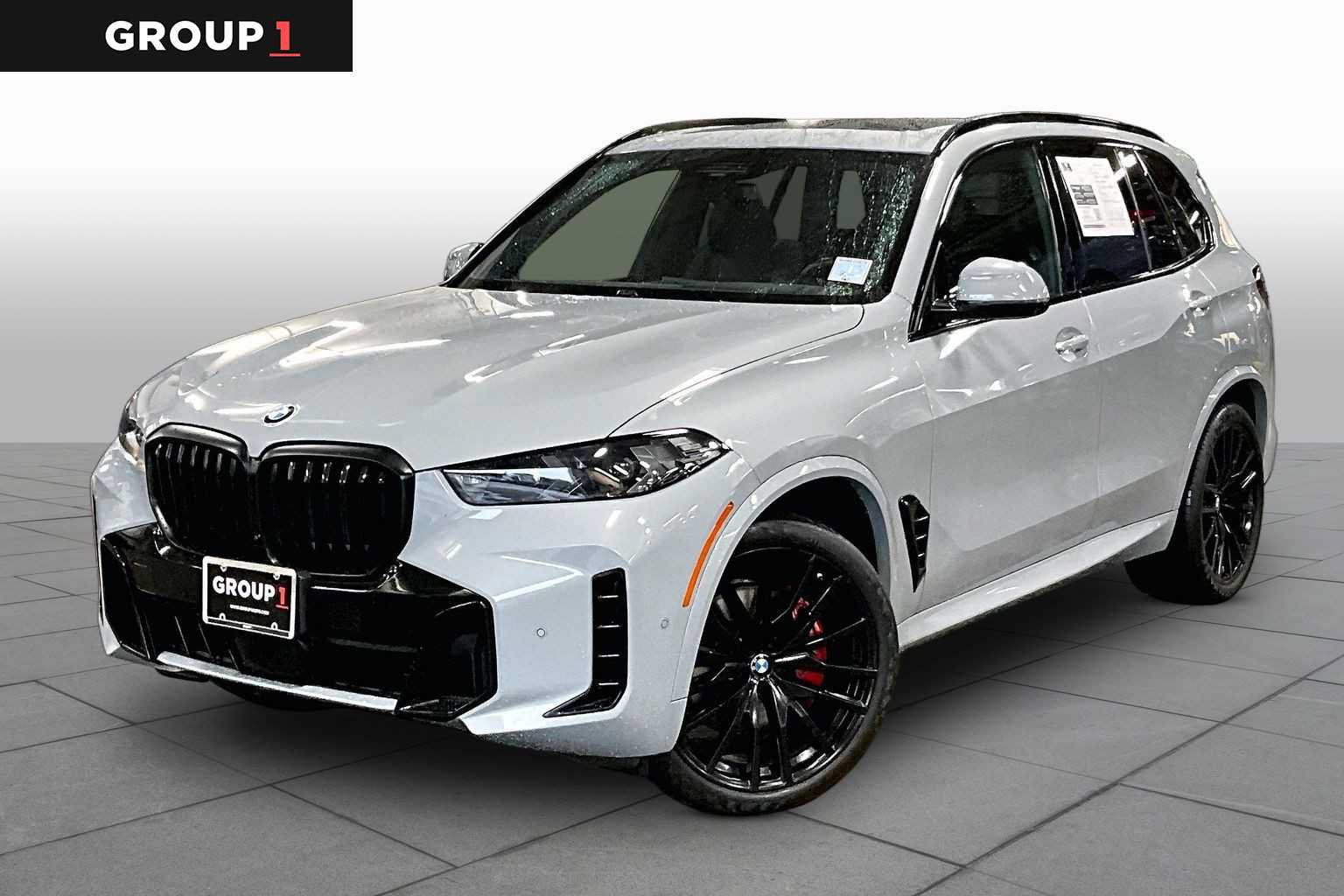 Used 2024 BMW X5 xDrive40i w/ M Sport Package AWD/4WD video 1