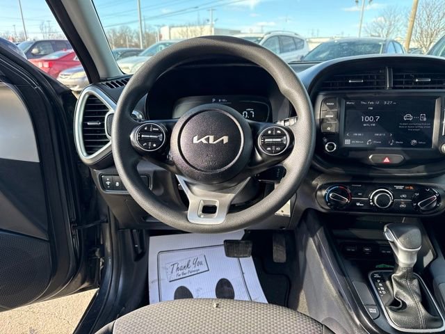 Used 2024 Kia Soul LX w/ Option Group 015 image 16
