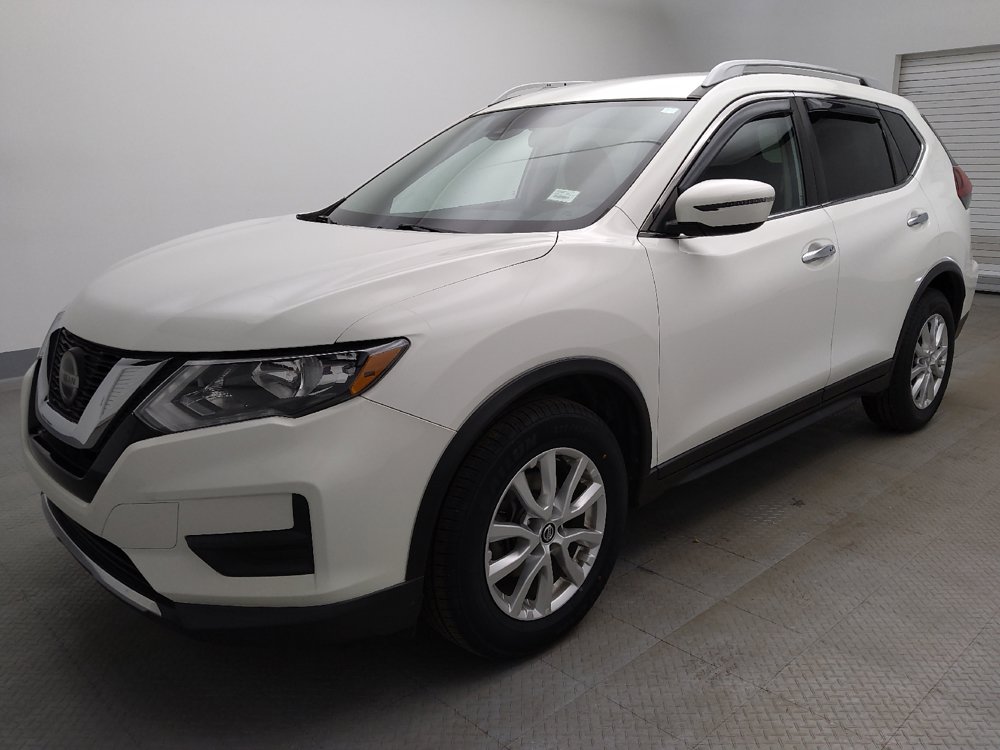 Used 2020 Nissan Rogue SV FWD image 2