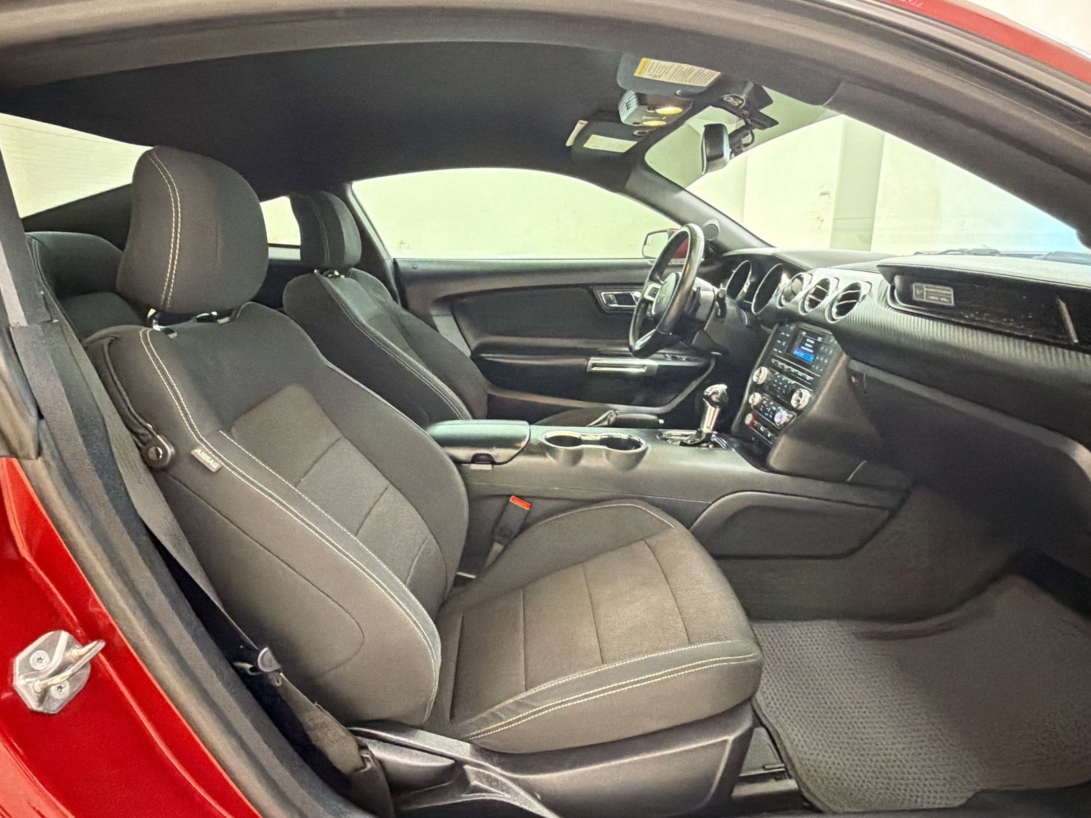 Used 2016 Ford Mustang Coupe w/ Equipment Group 051A RWD image 29